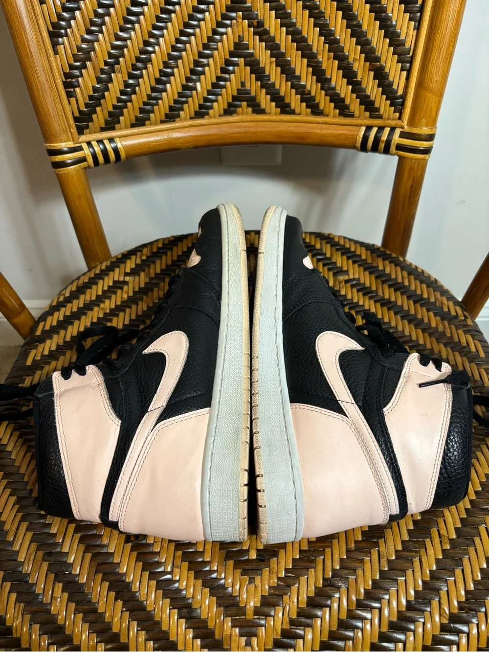 Air Jordan 1 Retro OG High Crimson Tint  555088-081 Size 10.5